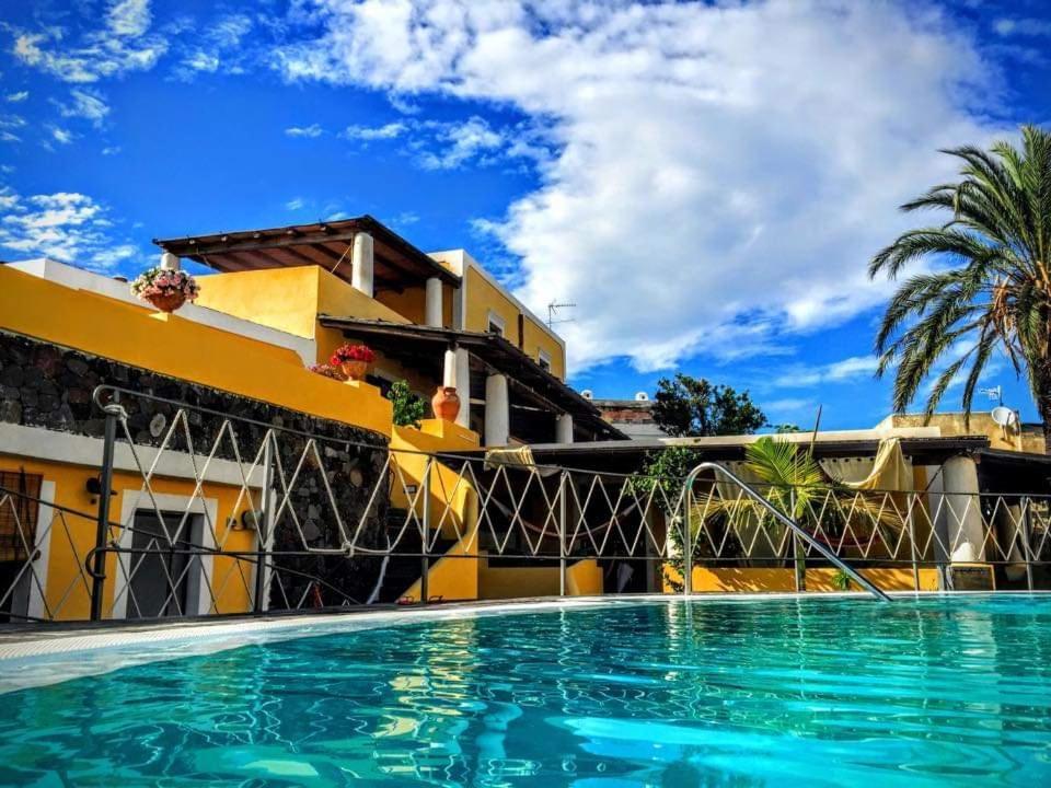 Hotel Arcangelo - Salina Santa Marina Salina Kültér fotó