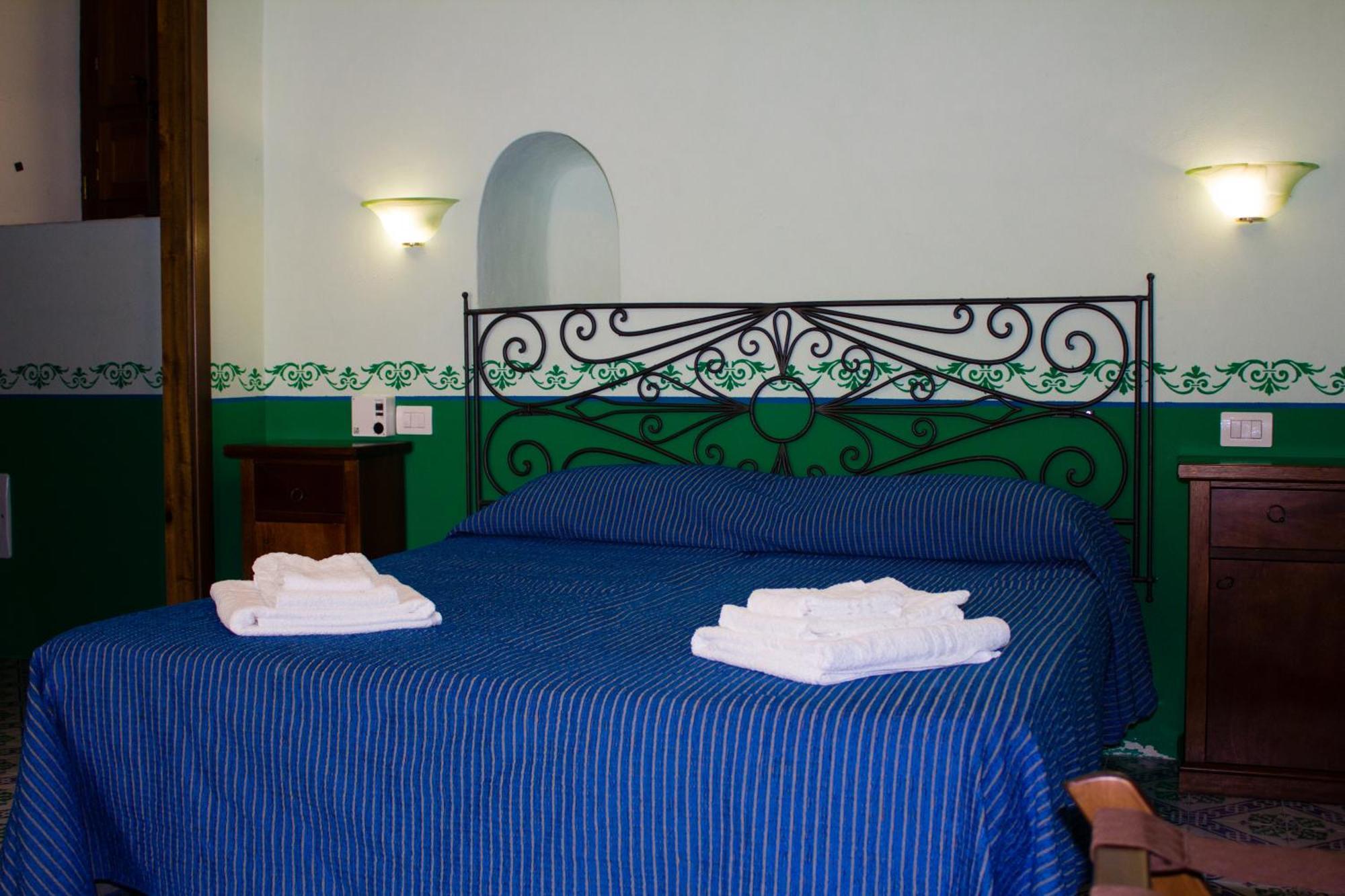 Hotel Arcangelo - Salina Santa Marina Salina Kültér fotó