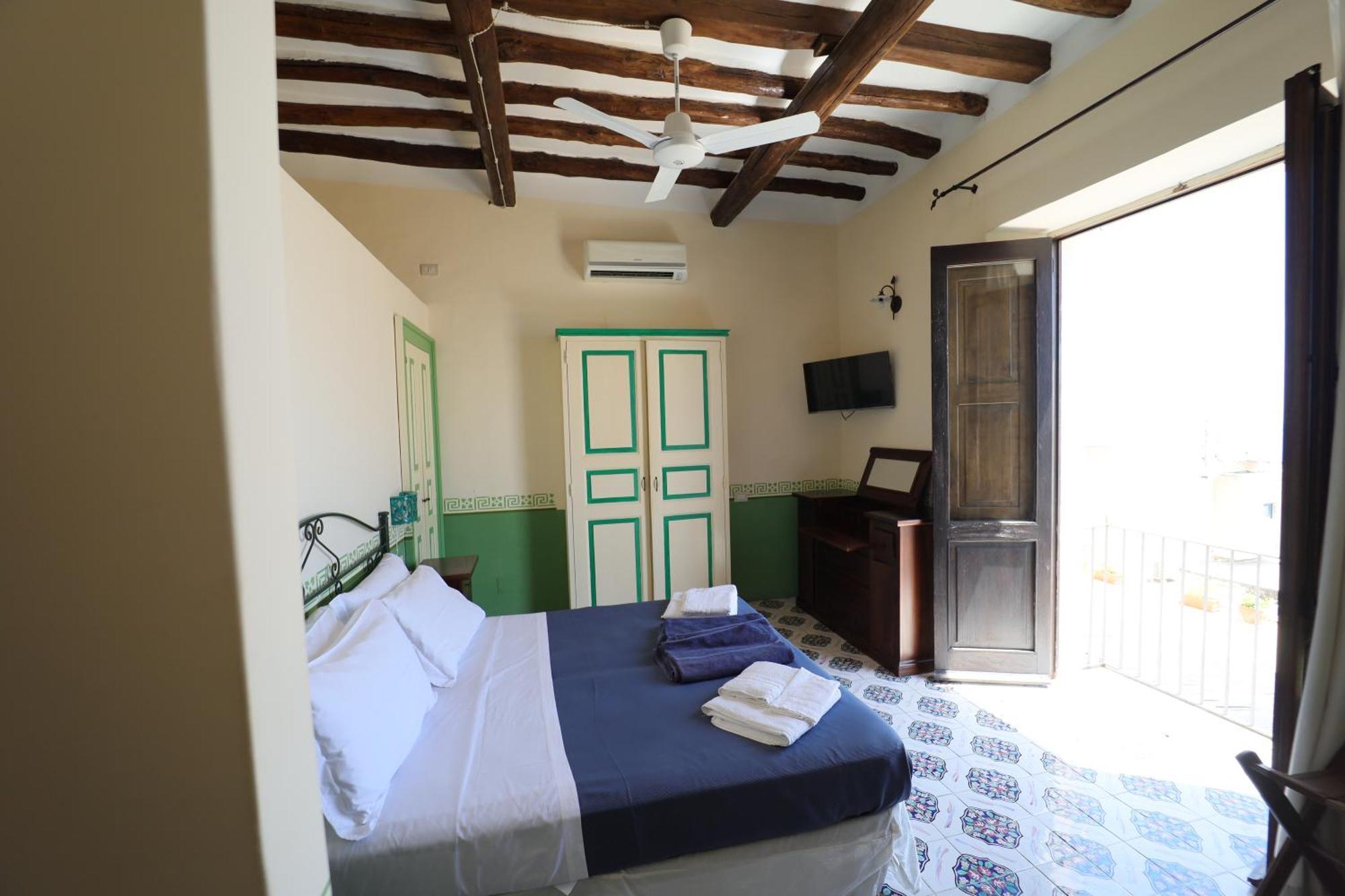Hotel Arcangelo - Salina Santa Marina Salina Kültér fotó